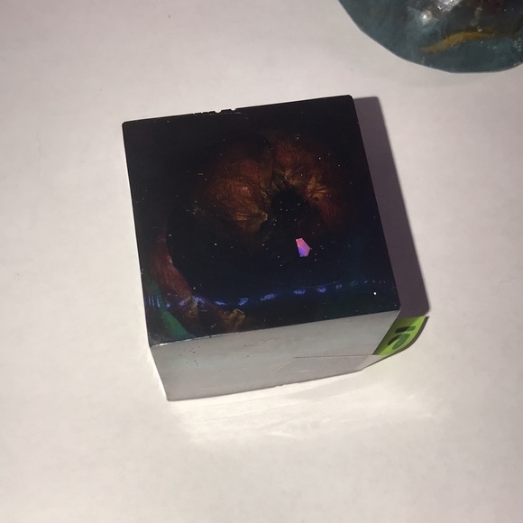 Epoxy Cube with rose 🌹 and posh heart ♥️ - Picture 5 of 6